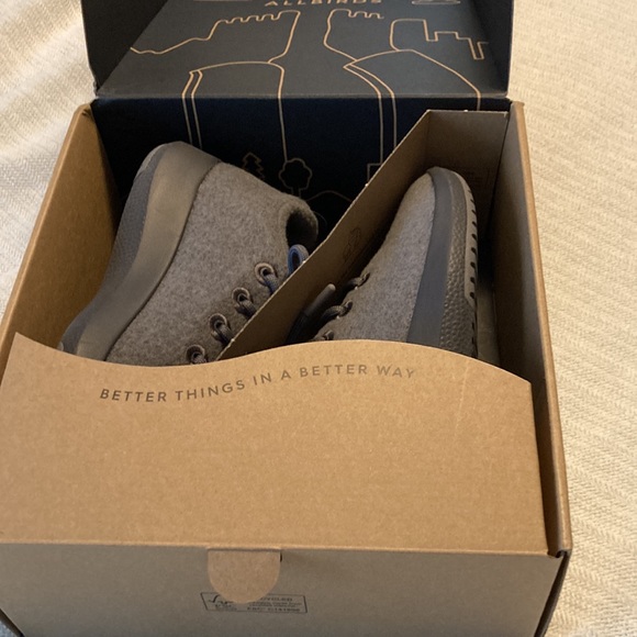 NIB Allbirds womens size 10 runner shoes New Condition - Picture 12 of 12